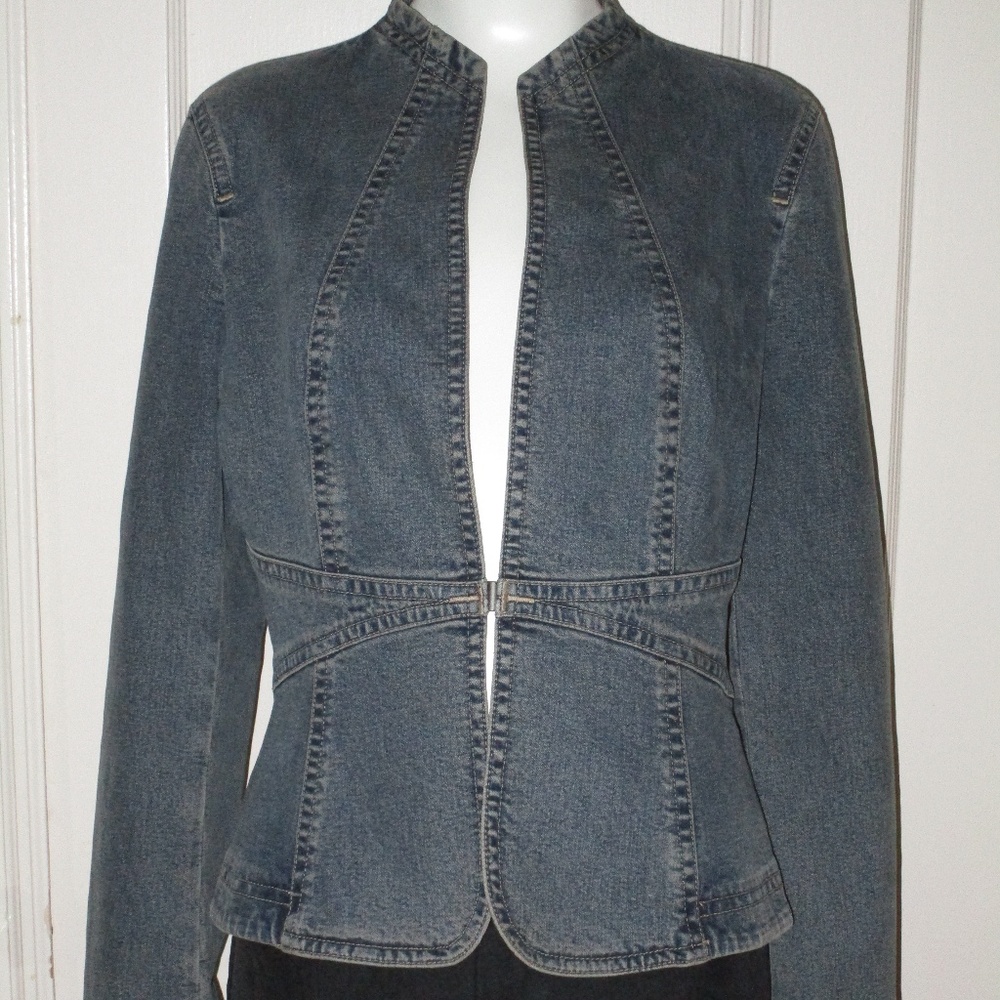 Elie Tahari Blue Denim jacket Size Large
